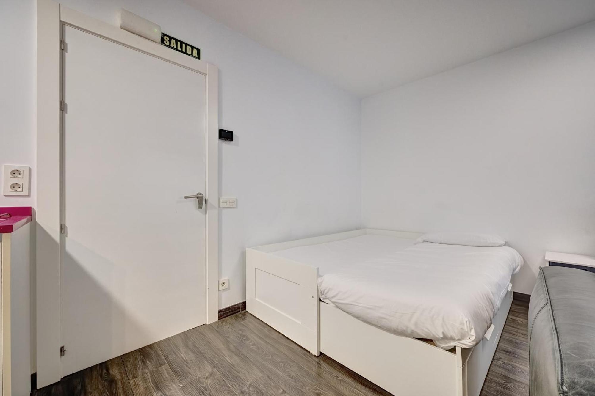 El Navarro Suite By Clabao Pamplona Exterior photo