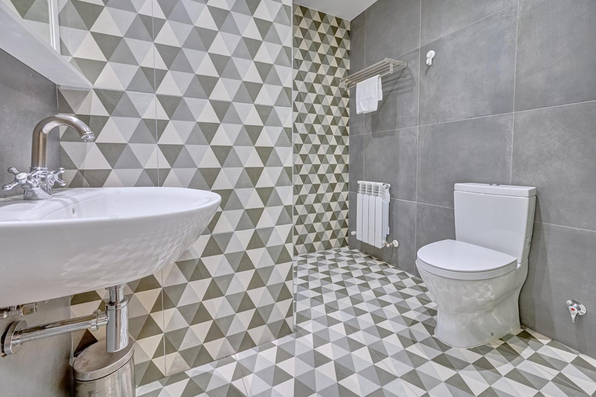 El Navarro Suite By Clabao Pamplona Exterior photo
